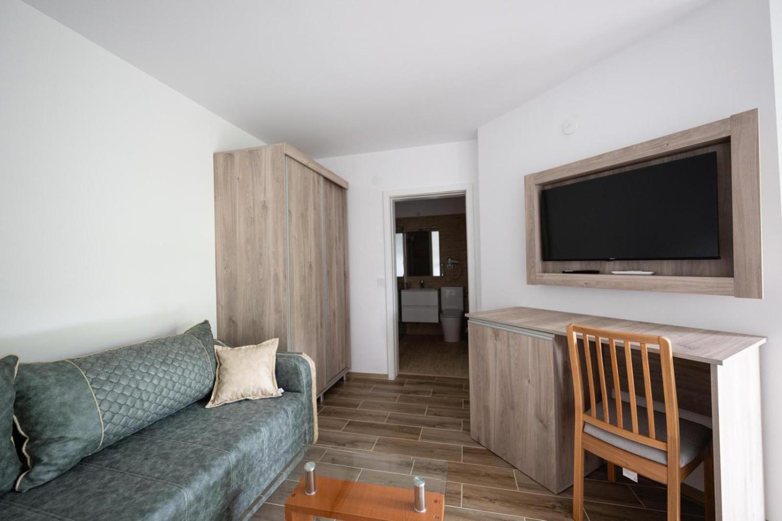 Hotel Casa Dacia Ieşelniţa Zewnętrze zdjęcie